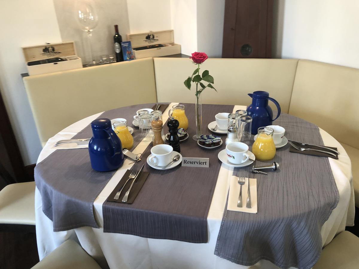 הכנבורג Hotel Friedrich מראה חיצוני תמונה